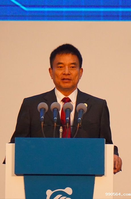 川商返乡发展优秀个人代表新希望集团董事长刘永好.jpg 川商返乡发展优秀个人代表新希望集团董事长刘永好.jpg